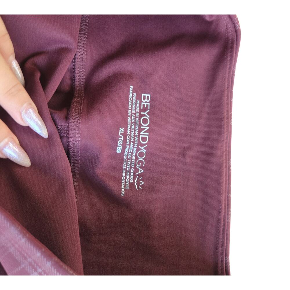 Beyond Yoga Midi Leggings in Burgundy Plaid Size: XL - Picture 4 of 5